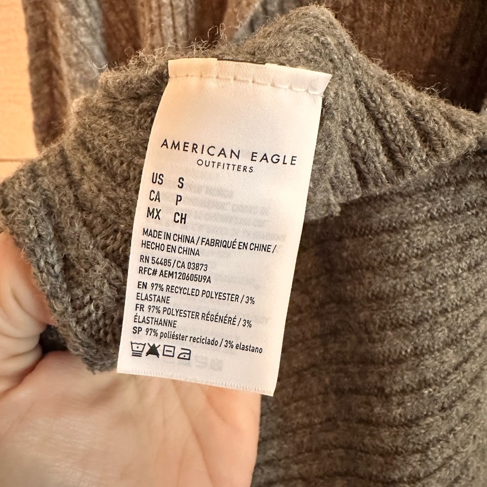 NWT ✨ American Eagle Button Down Collared Cardigan - Picture 2 of 5
